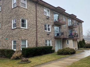 8545 Arnold Ave APT 2NW, River Grove, IL 60171