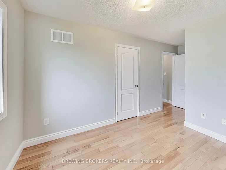 33 Pearcey Cres — Photo 23