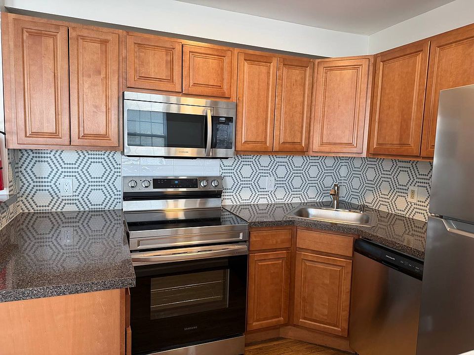 1st image of 582 Patten Ave #57