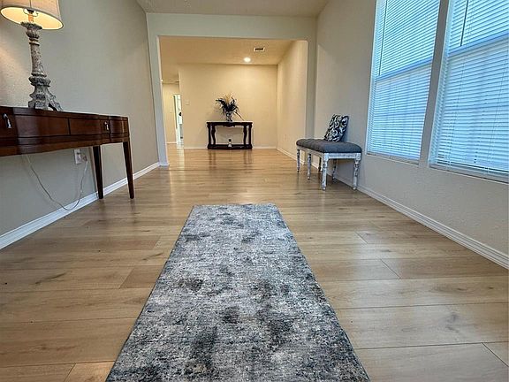 2nd image of 4546 Connorvale Rd