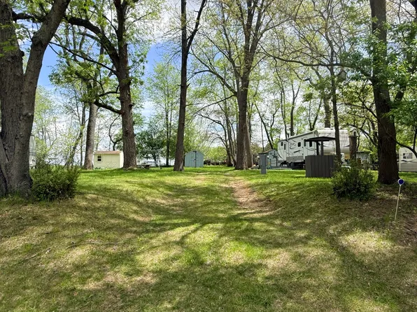 10-291&292 Woodhaven Lakes, Sublette, IL 61367