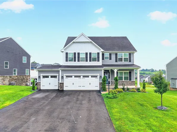 1057 Wedgewood Dr, Jeannette, PA 15644