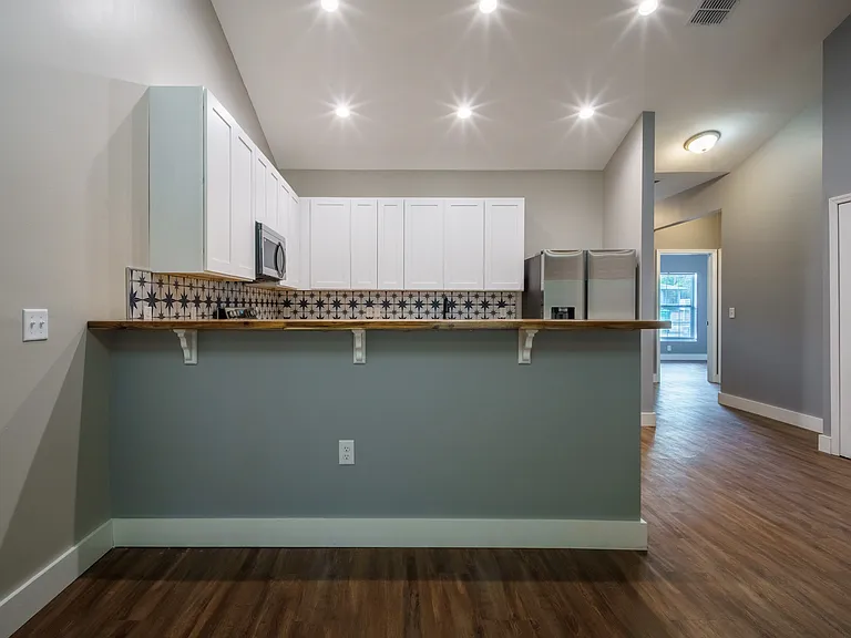 210 Parrotte Ct — Photo 46