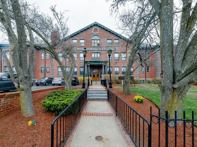 94 Newbury Ave APT 201, Quincy, MA, 02171