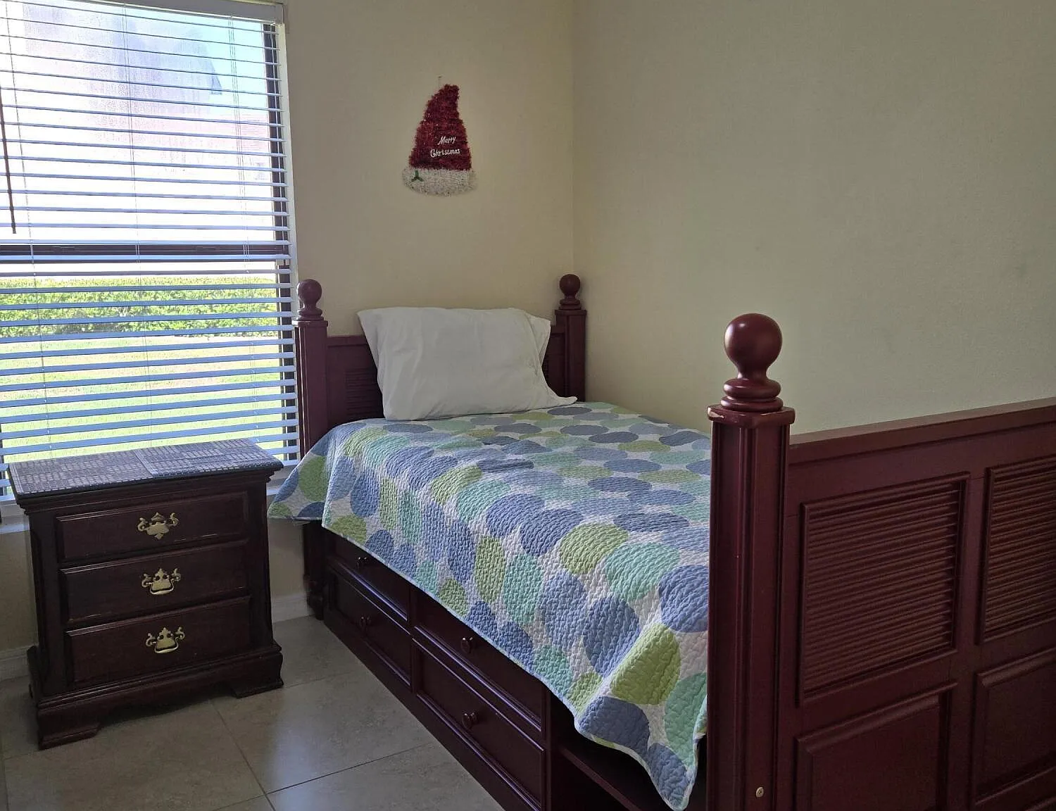 3 bed, 2.0 bath, 2112 sqft, $850 — Photo 4