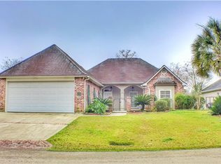 12257 Homeport Dr, Maurepas, LA 70449