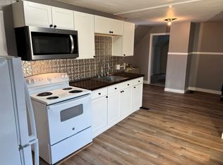 25 Crescent St UNIT 2, Norway, ME 04268