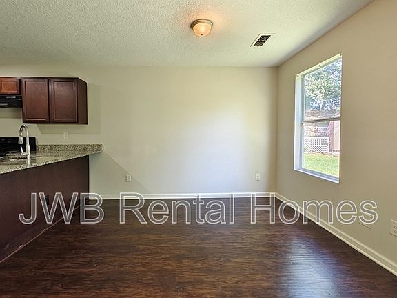 4th image of 5607 Atlee Ave