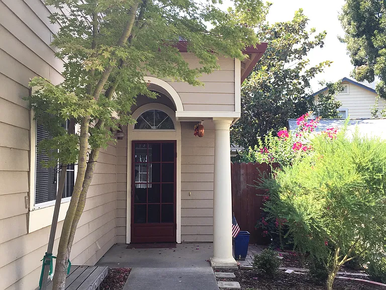 1314 Farragut Cir — Photo 11