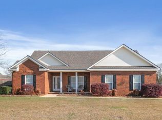 711 Strickland Rd, Headland, AL 36345