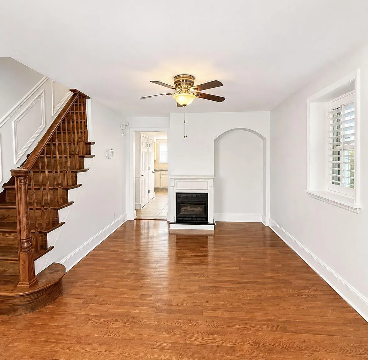 3 bed, 1.5 bath, 1444 sqft, $2,650 — Photo 3