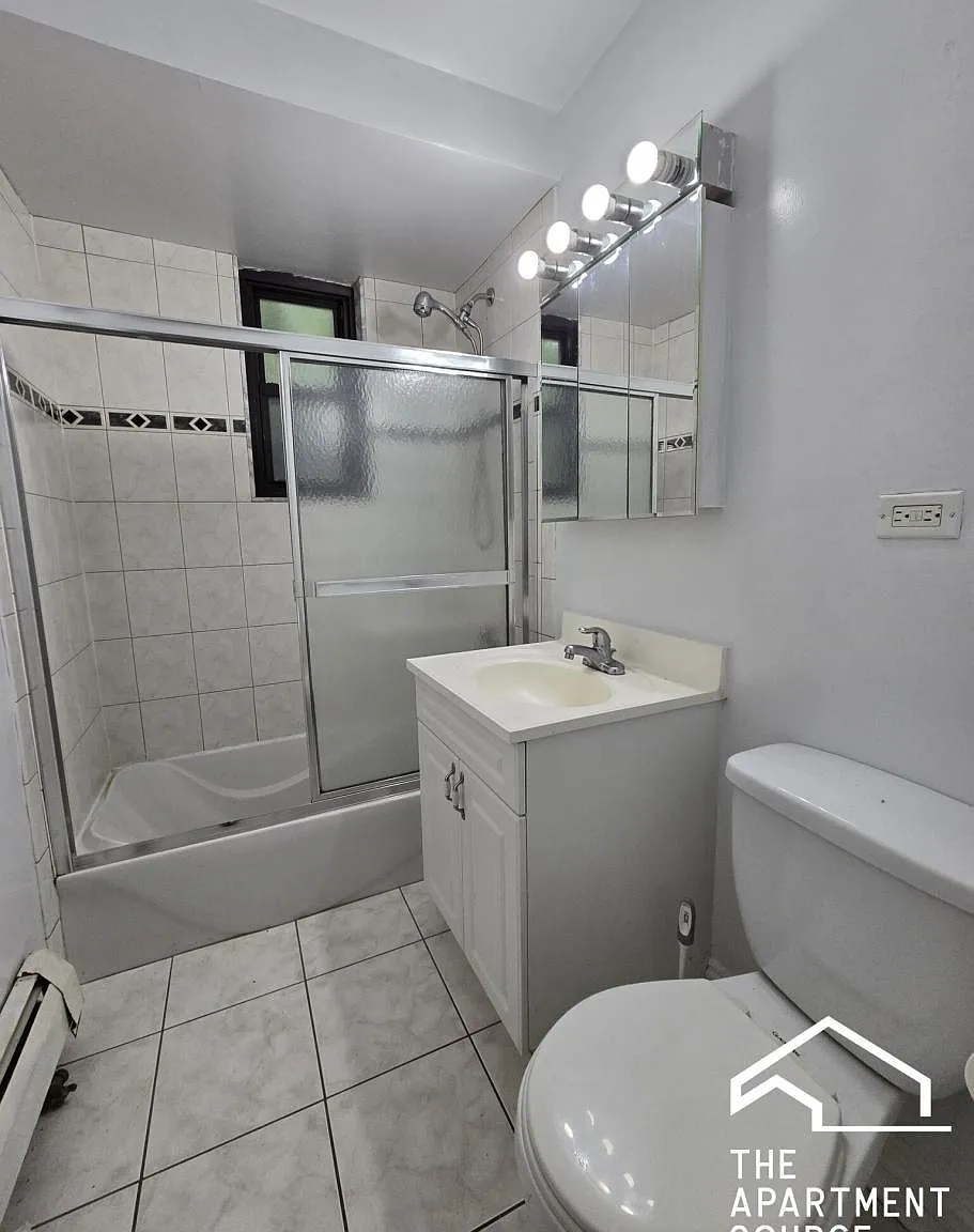 7326 North Ridge Avenue #1W — Photo 4