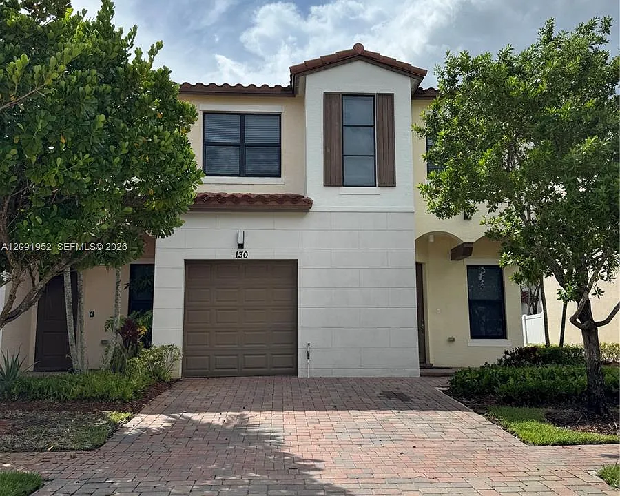 130 NW 209th Trl #130