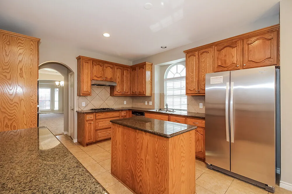 5 bed, 3.5 bath, 3566 sqft, $3,345 — Photo 4
