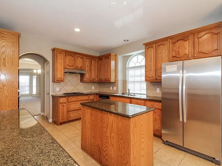 102 Hartley Ln — Photo 4