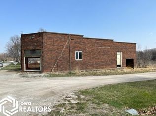 Kells Ave, Melrose, IA 52569