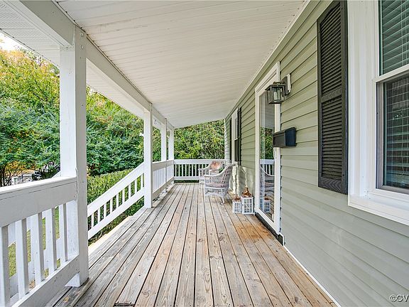 3rd image of 6624 Fitzhugh Ave