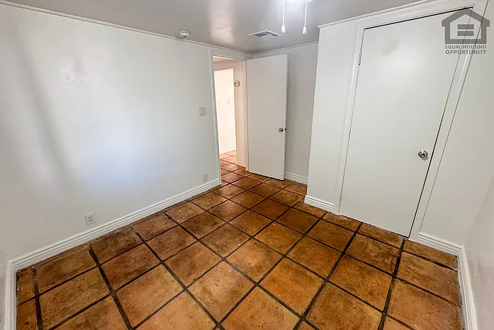 308 E Vogel Ave #2 — Photo 19