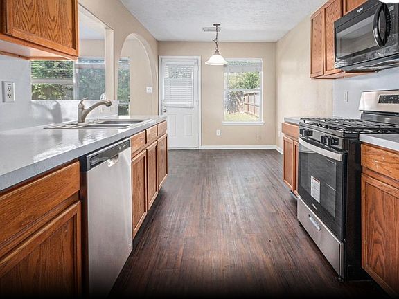 5th image of 12935 Garlenda Ln