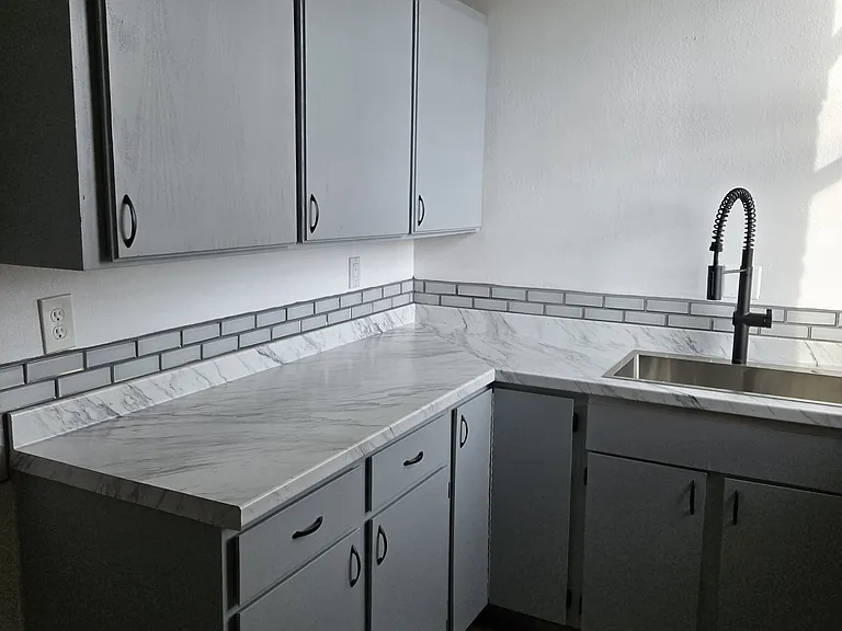 109 N Kimball Ave #B — Photo 14