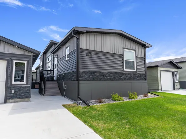 86 Meadowview Rd, Morinville, AB T8R 2P7