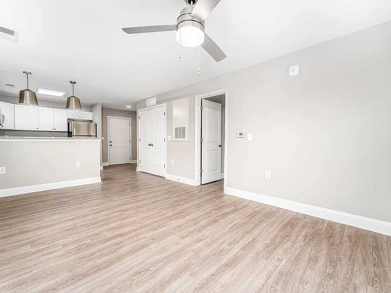 Stella's Place Apartments — Photo 14