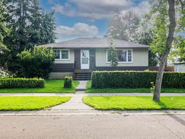 11049 145th St NW, Edmonton, AB T5N 2Y7