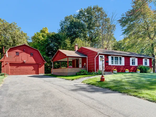 33 Middlesex Drive, Enfield, CT 06082