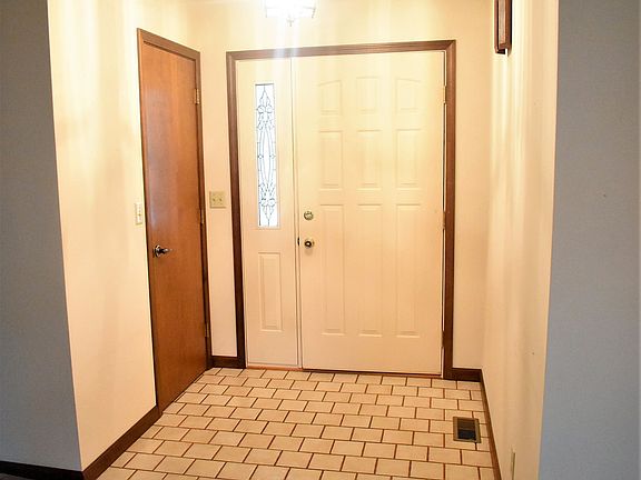 5th image of 5308 Heritage Dr