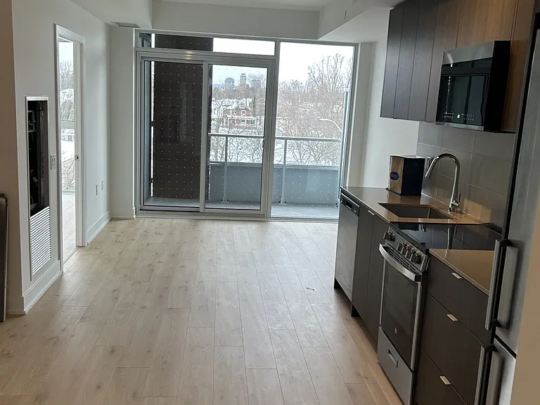 2088 James St #301 — Photo 7