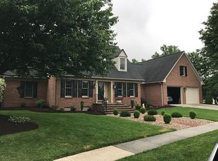 25 N Acorn Dr, Boiling Springs, PA 17007