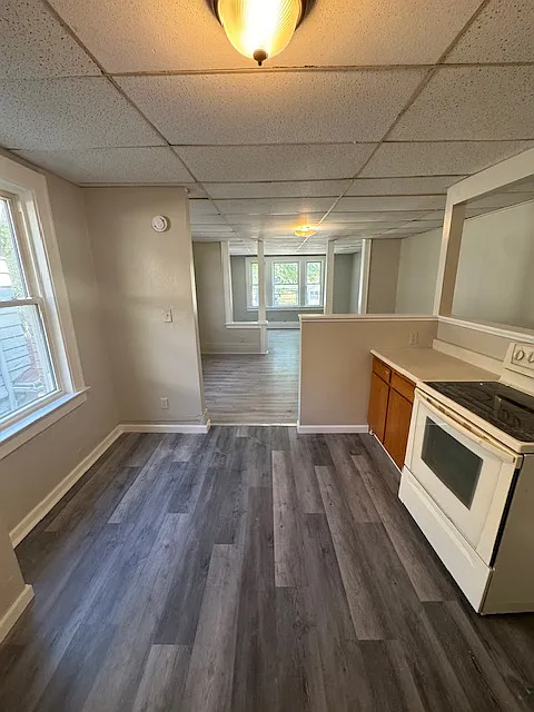 2 bed, 900 sqft, $1,100 — Photo 3