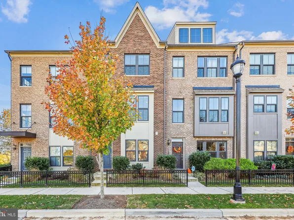 4709 Van Buren St, Riverdale, MD 20737