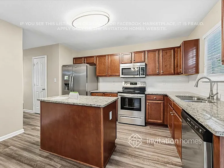 4924 Broad Leaf Ct — Photo 10