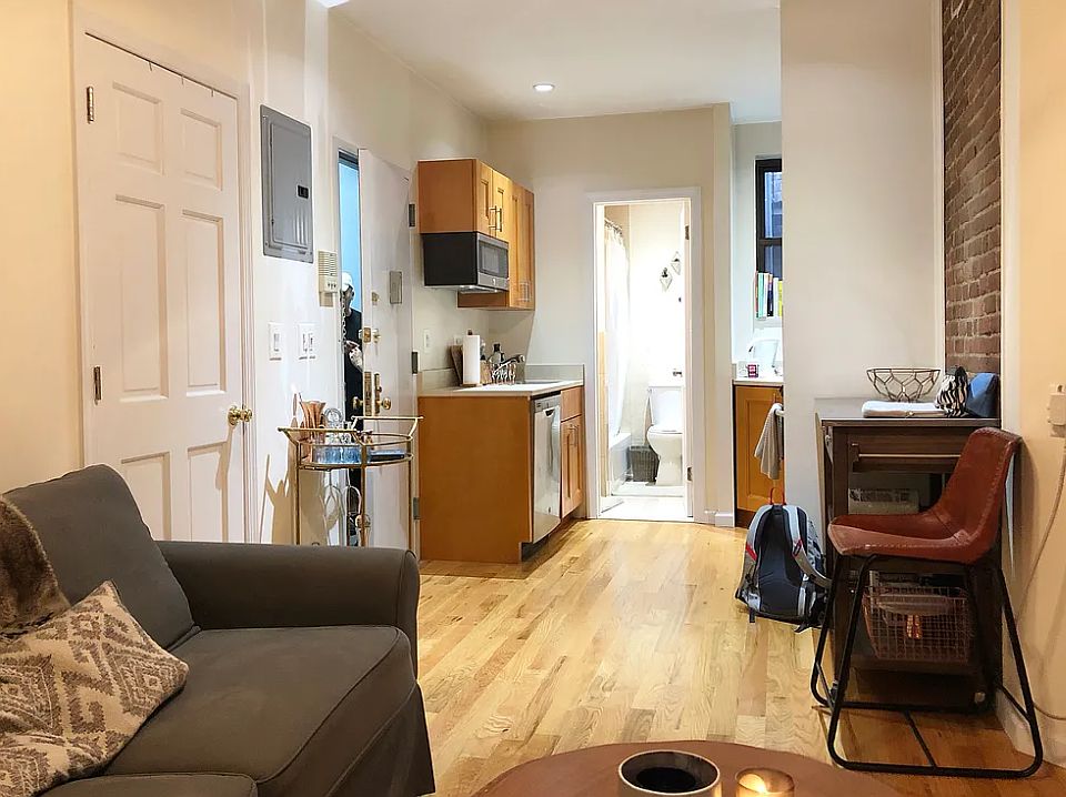 1st image of 640 E 14th St APT 16