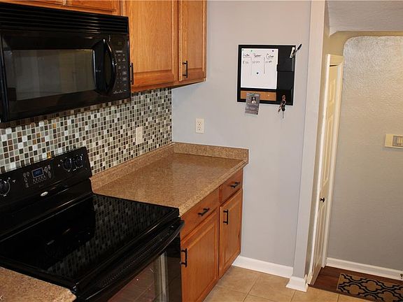 4th image of 6550 Westminster Dr