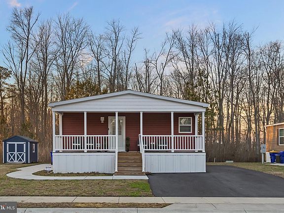 2nd image of 171 Northwoods Dr