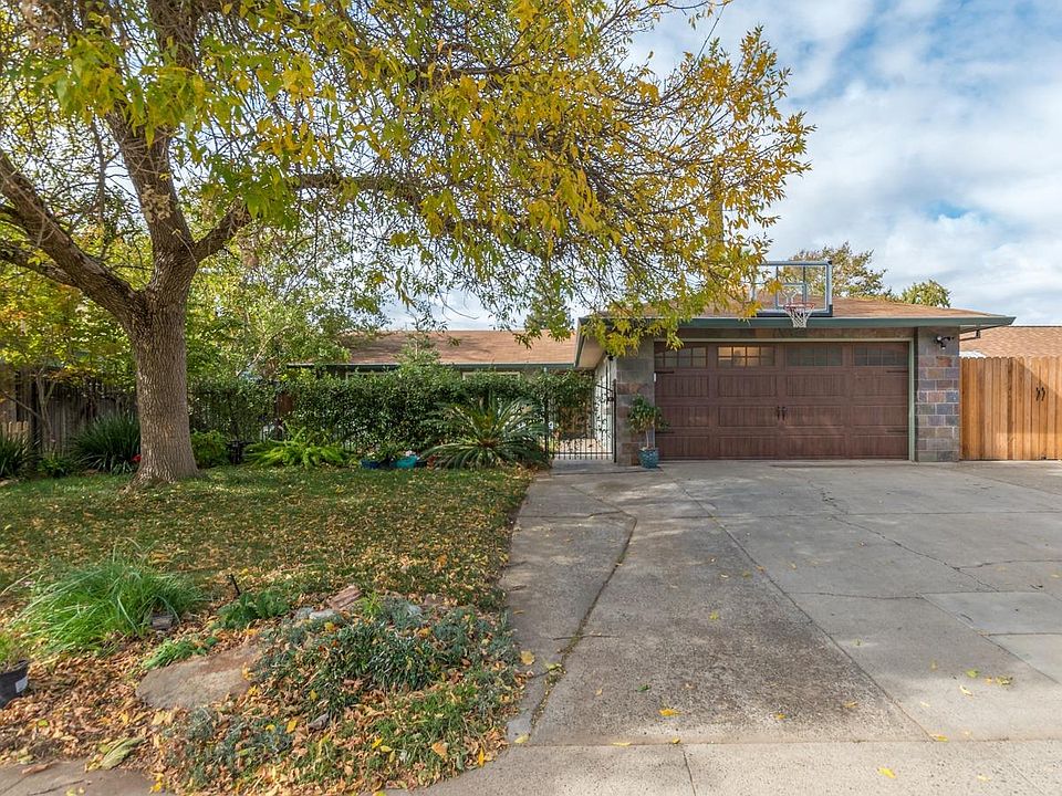 1st image of 2100 McGregor Dr
