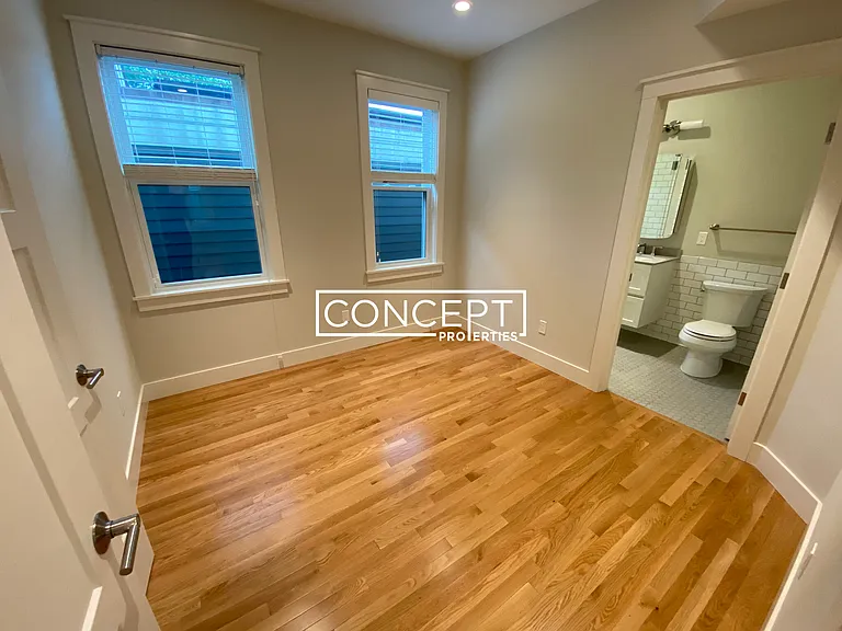 70-70A Spring Street — Photo 12