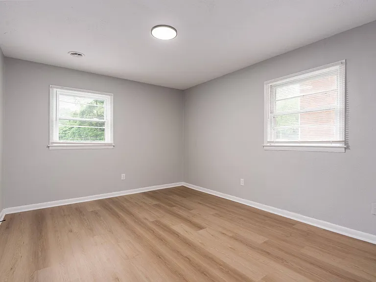 Bedroom (Renovated)