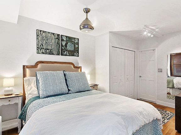 4th image of 35 E 38th St APT 2E