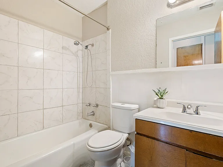 407 Cicero Dr — Photo 13