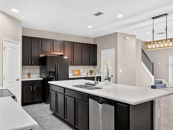 3rd image of 409 Merry Brook Cir