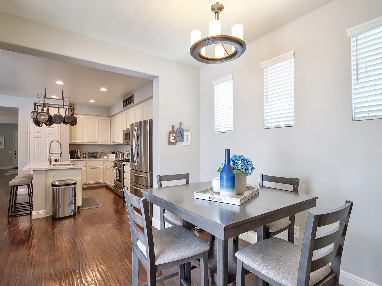4 bed, 2249 sqft, $7,000 — Photo 3