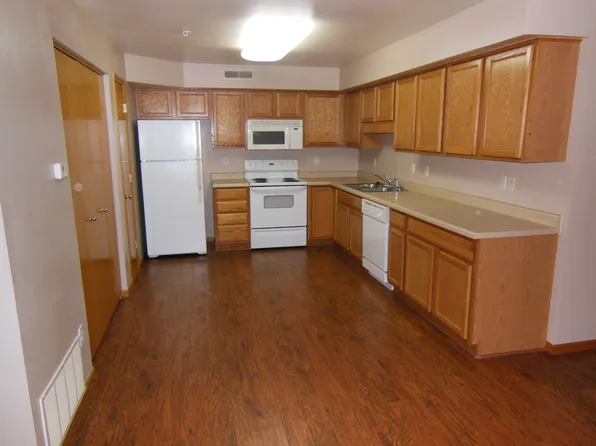 1010 240th St #2, North Liberty, IA 52317