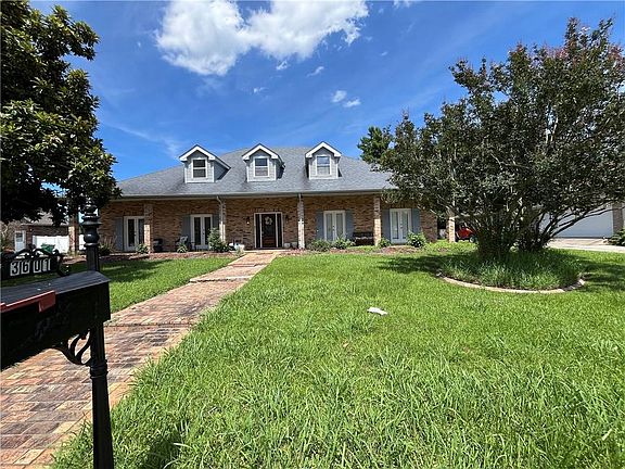 2nd image of 3601 Lake Catherine Dr