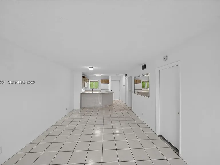 8750 N Sherman Cir #305 — Photo 53