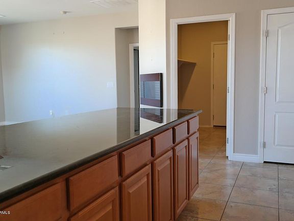 5th image of 10214 E Baltimore St