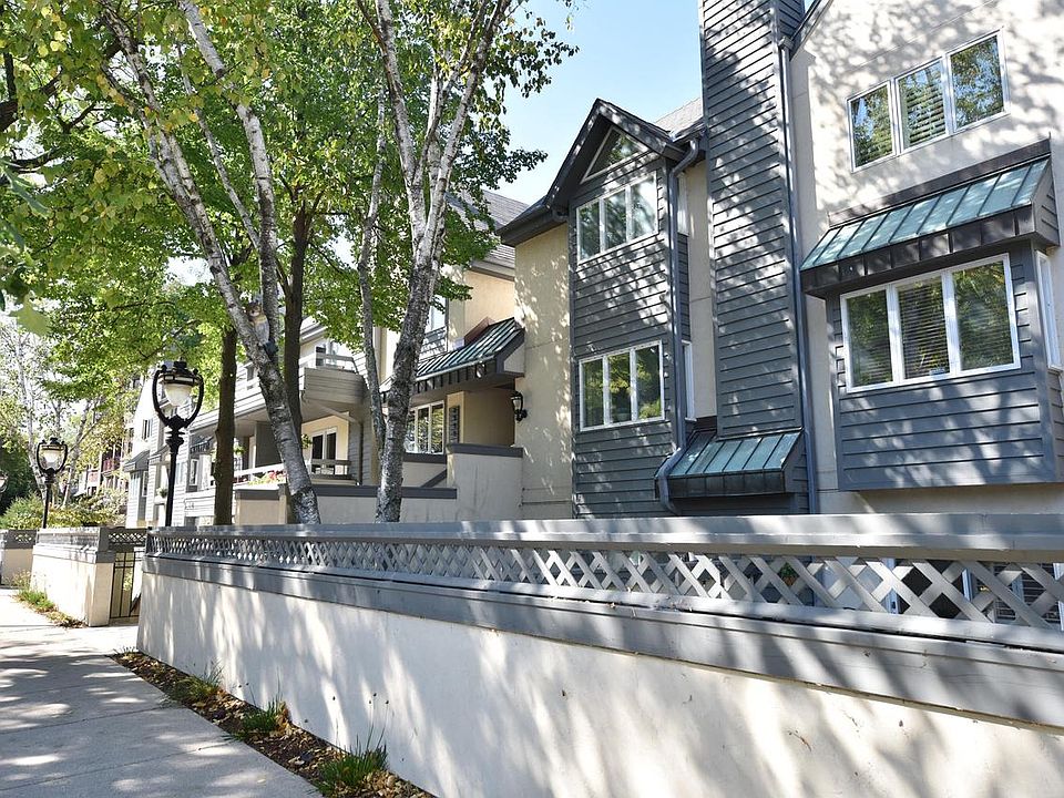 1st image of 2555 North Lake DRIVE #15