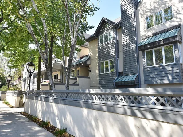 2555 North Lake DRIVE #15, Milwaukee, WI 53211